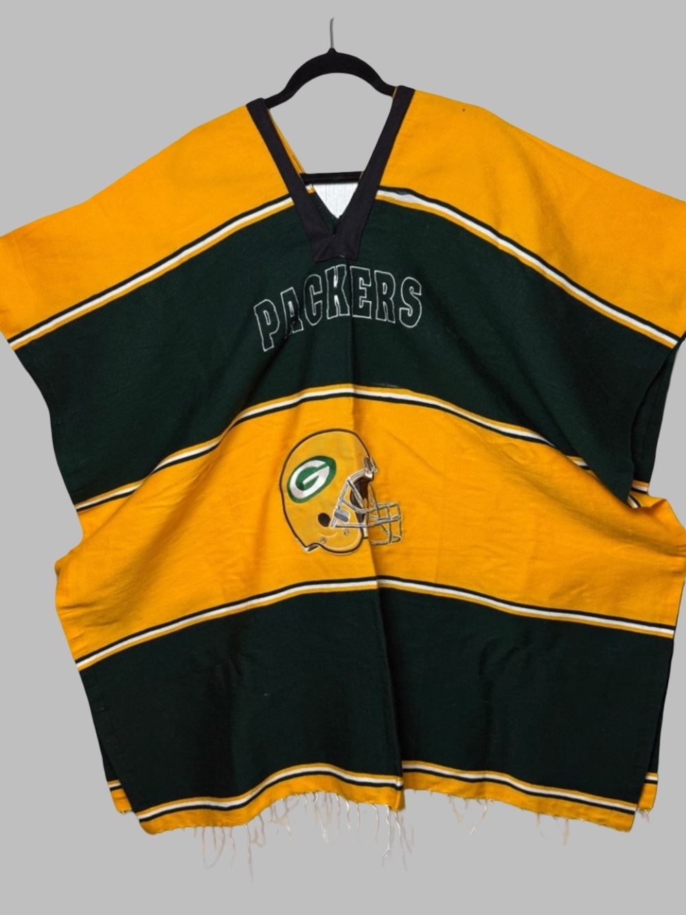 Green Bay Packers OSFM Blanket Poncho Acrylic Cotton NEW Embroidered Logo NFL